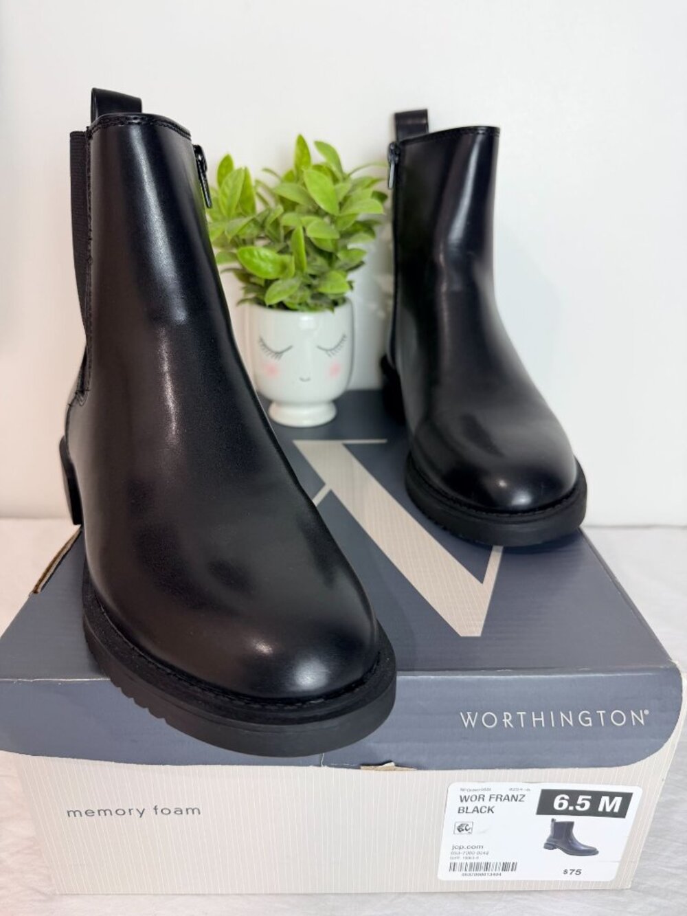 Worthington Black Chelsea Ankle Boots Womens 6.5M Zip Low Heel New - Picture 5 of 12